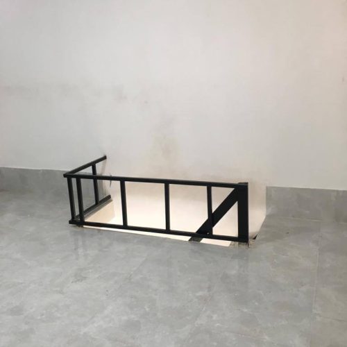 یک باب مغازه تجاری در 3 راه جویبار