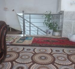 رهن و اجاره منزل طبقه اول شیک ومرتب