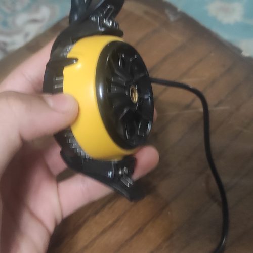 فن خنک کننده موبایل سالم با جعبه خیلی خوب خودم میکنه