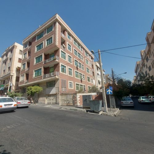 آپارتمان پونک چهار دیواری