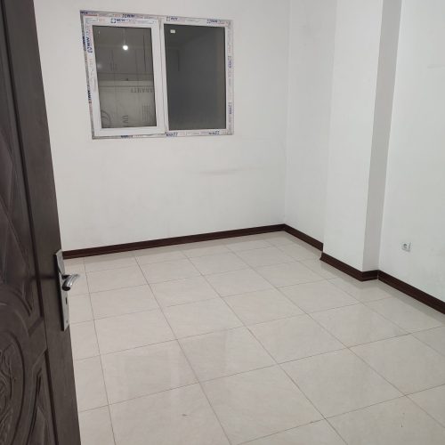 رهن کامل آپارتمان طبقه اول نورگیر عالی
