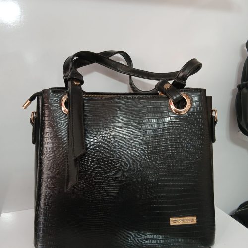 فروش حضوری و آنلاین کیف های وارداتی