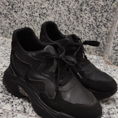 کفش کتانی اسپرت