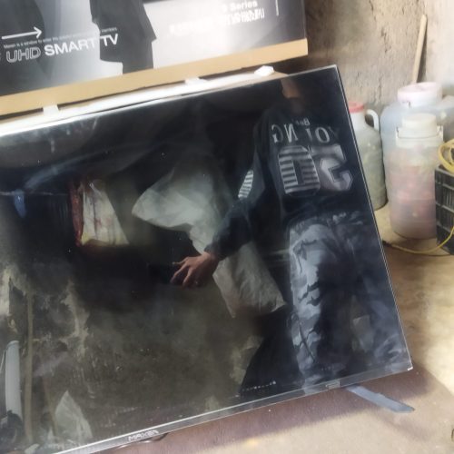 تلویزیون پنجاه اینج