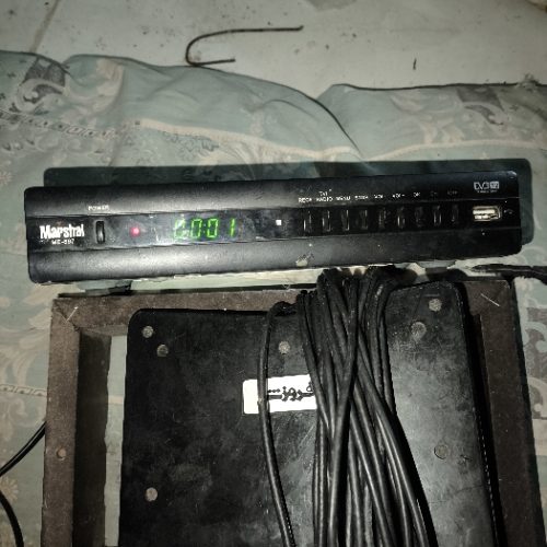 تلویزیون سامسونگ ۲۱ با یک گیرنده دیجیتال مارشال ۹