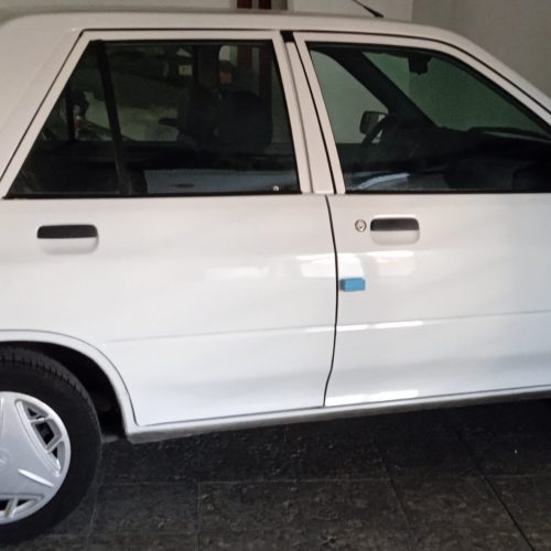 یک دستگاه پراید مدل 98