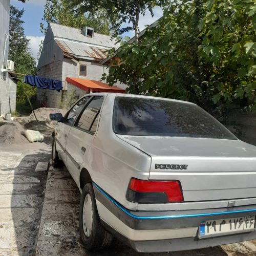 پژو 405 نقره ای مدل 89