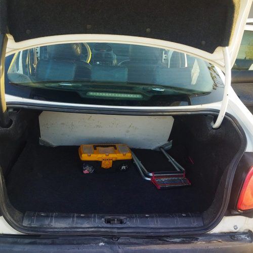 پژو اس دی سفید مدل 1388 اکثر لوازم فرانسوی