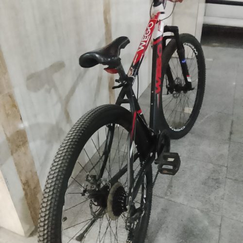 دوچرخه 29 تنه کوچیک درحدنولاستیک عقب نولاستیک جلو 60 درصدجفت دنده کار میکند تخفیف پای معامله