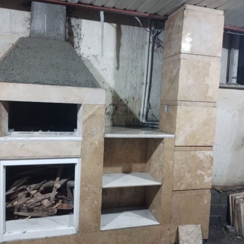 کلیه خدمات سنگکاری ، سرامیککاری و کاشیکاری، موزائیک کاری انجام‌می‌شود
