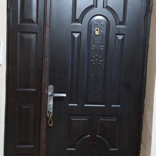 درب هال به ابعاد 2/20 متر در 1/15