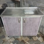 یک عدد سینک به همراه یک عدد کابینت سه در هوایی