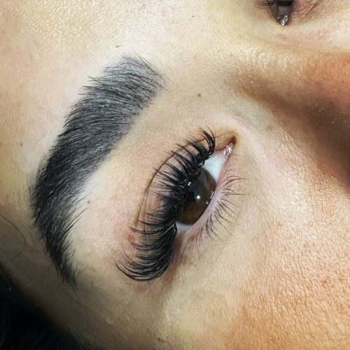 کاشت مژه تا 30 روز