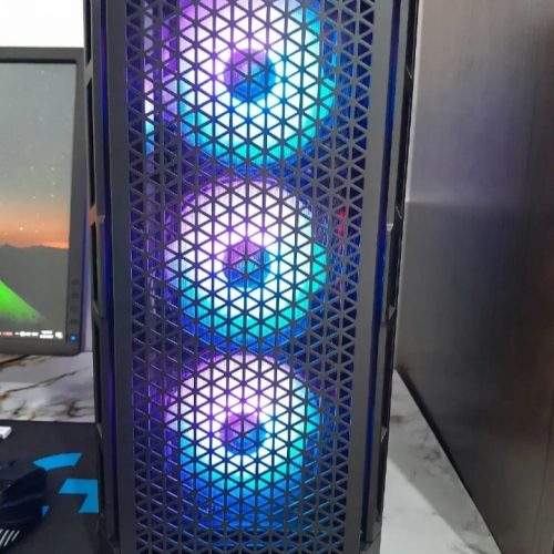 فروش فوری کیس و مانیتور