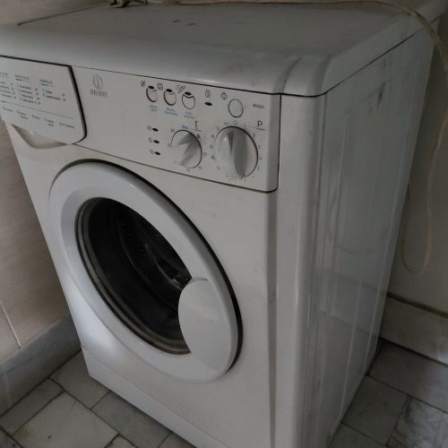 ماشین لباسشویی Indesit