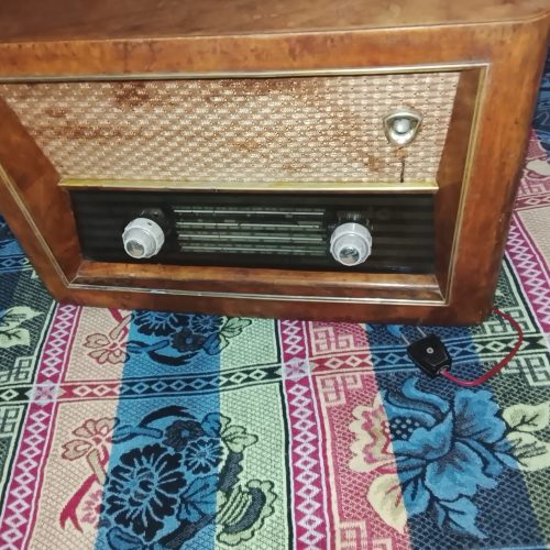 رادیو قدیمی