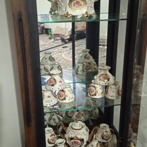 ویترین و وسیله های داخل