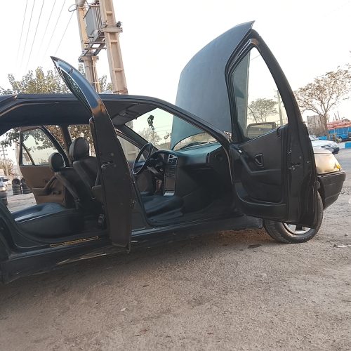 پژو 405 مشکی مدل 82