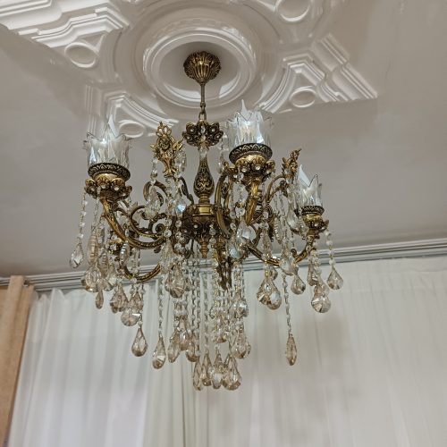 بوفه و آینه شمعدان و لوستر برنجی