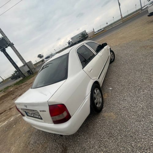 مزدا 323 اتومات سفید