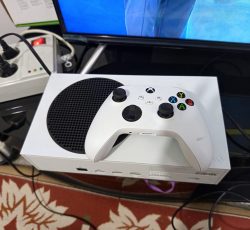 فروش دستگاه XBOX SERIES