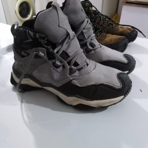 کفش کوهنوردی