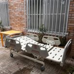 ویلچر و تخت ببمارستانی برقی کنترل دار