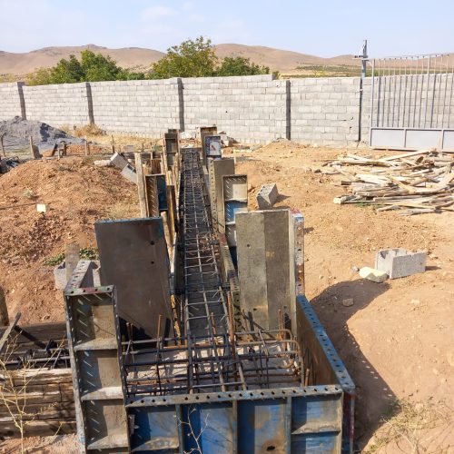 اجرای کار قالبندی و آرماتور بندی
