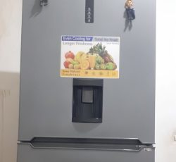 یخچال فریزر یومیکا