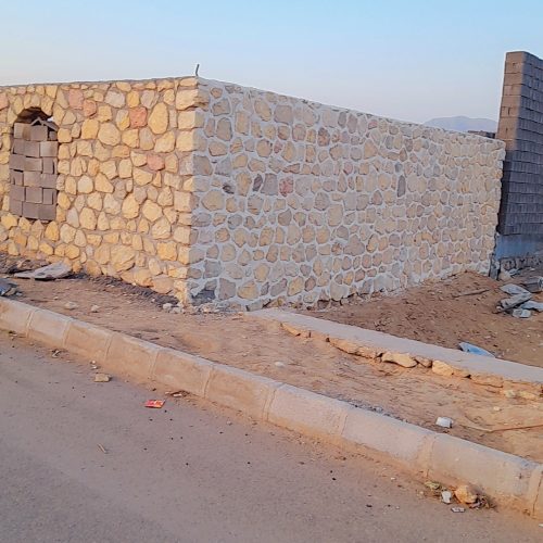 استا کاری ساختمان واجرای جدول موزایک وغیره