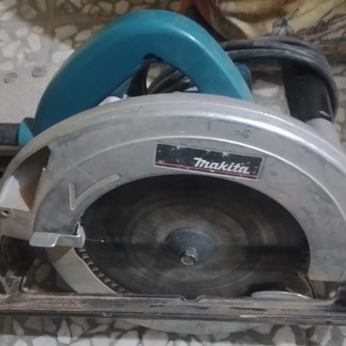 اره گردبر ماکیتا بزرگ ودرجه یک سالم