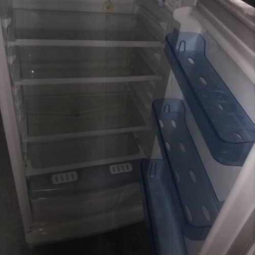 یخچال فریزر تمیز phILvEr