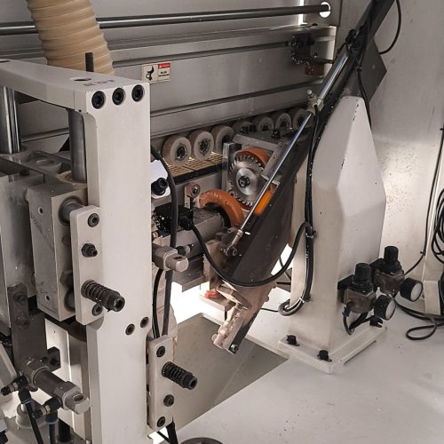 واگذاری لوازم کارگاه خدمات ام دی اف