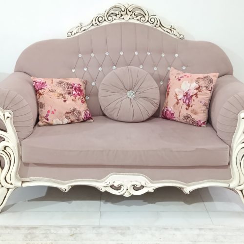 مبلمان‌ در حد نو زیبا و مطمعن