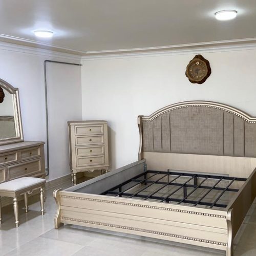 سرویس خواب تخت همراه با تشک پاتختی کمد کوچک میز ارایش