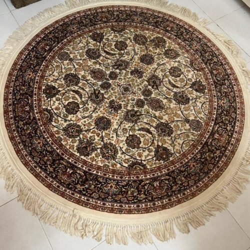 سرویس خواب نوجوان با تشک رو تختی سطل و ساعت تمیز در حد نو،فرش تمیز بدون سوختگی و پارگی،میز تی وی،اباژور سقفی جاروشارژی،پرده