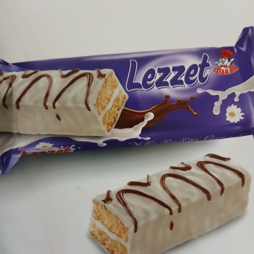 کیک و کلوچه و ویفر