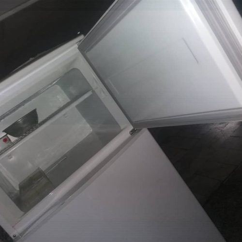 یخچال فریزر تمیز phILvEr