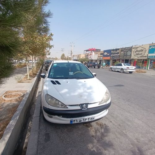 پژو اس دی سفید مدل 1388 اکثر لوازم فرانسوی