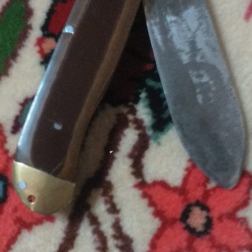 چاقو خوبی هست. تخفیف هم داره.