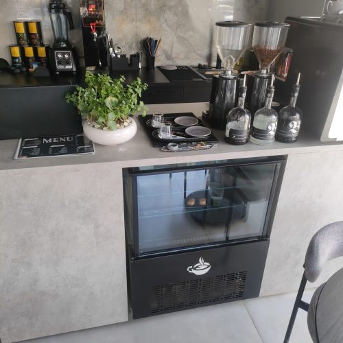 شو کیک کافه