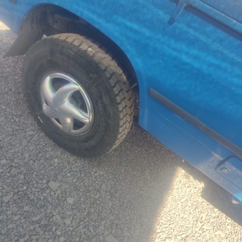 سلام ماشین نیسان همه چیز فابریک تمیز اماده بار