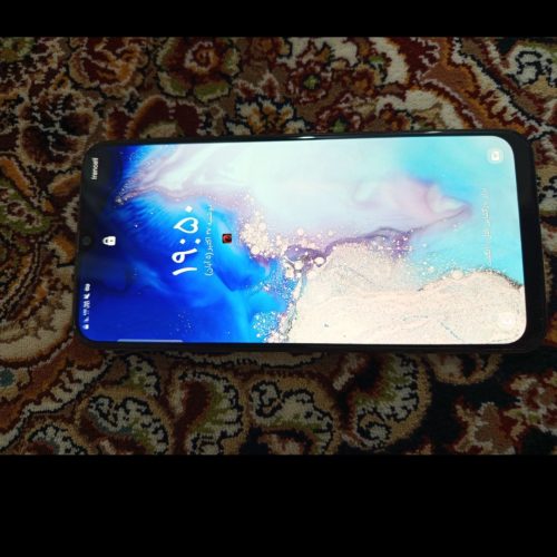 گوشی A50 درحد نو همراه با پاور بانک صفر