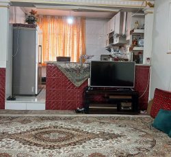 ویلایی دو طبقه پیلوت جنوبی  نورگیر عالی هر طبقه 90 متربنا