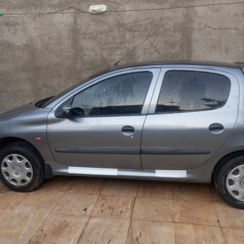 پول لازمم بخواتر اون میفروشم