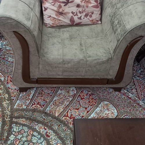 مبل 7 نفره سالم دوتا تک نفره یک 3 نفره و یک 2نفره