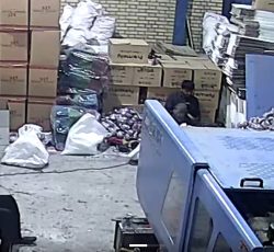 کارگر اپراتور تزریق پلاستیک