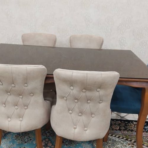 مبلمان 8 نفره و میز نهار خوری 6 نفره تمیز و در حد نو