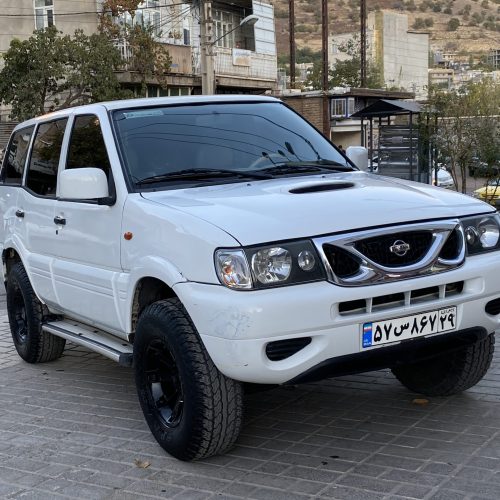 نیسان ترانو