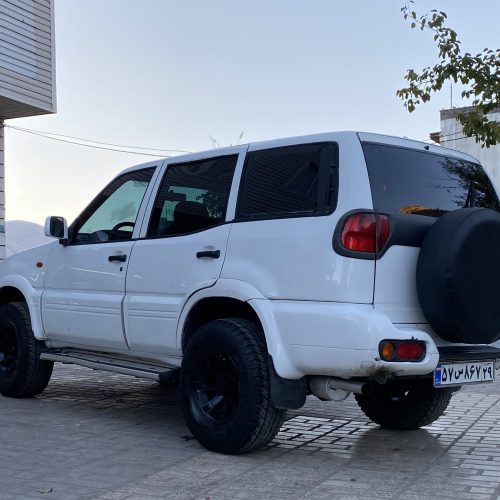 نیسان ترانو